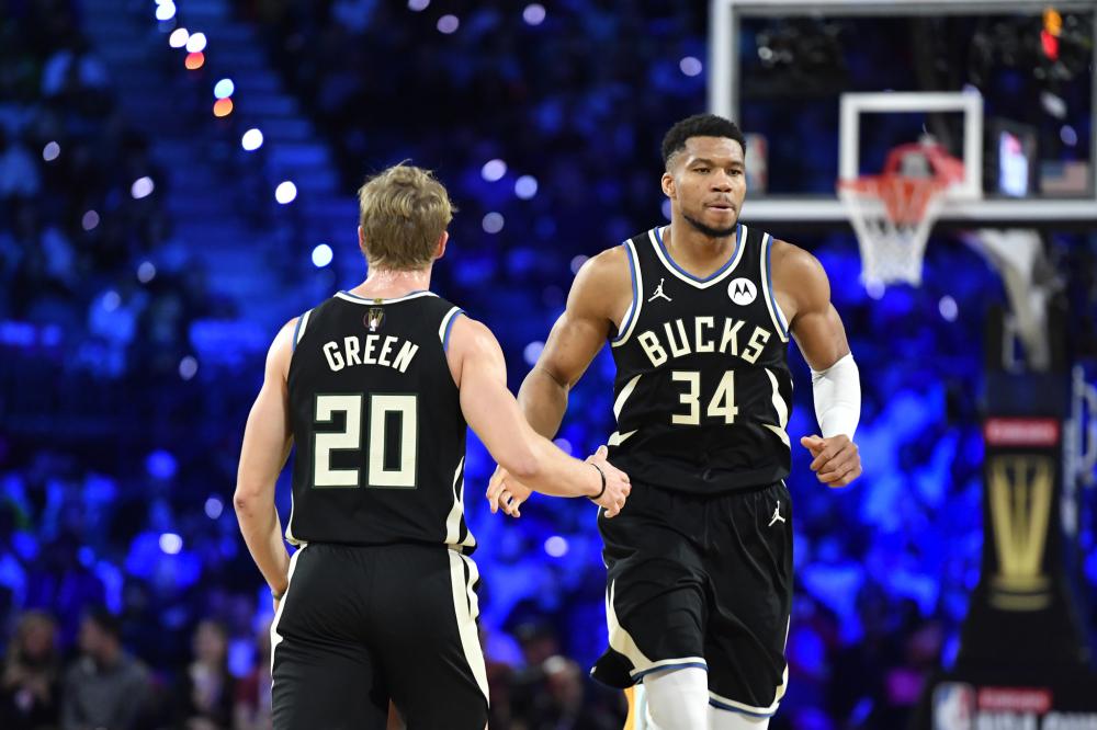 网中脱颖而 网中脱颖而